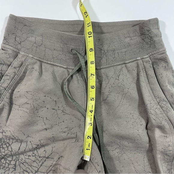 Lululemon Warm Down Jogger Sweats Thread Dye Rover Black - Picture 6 of 8